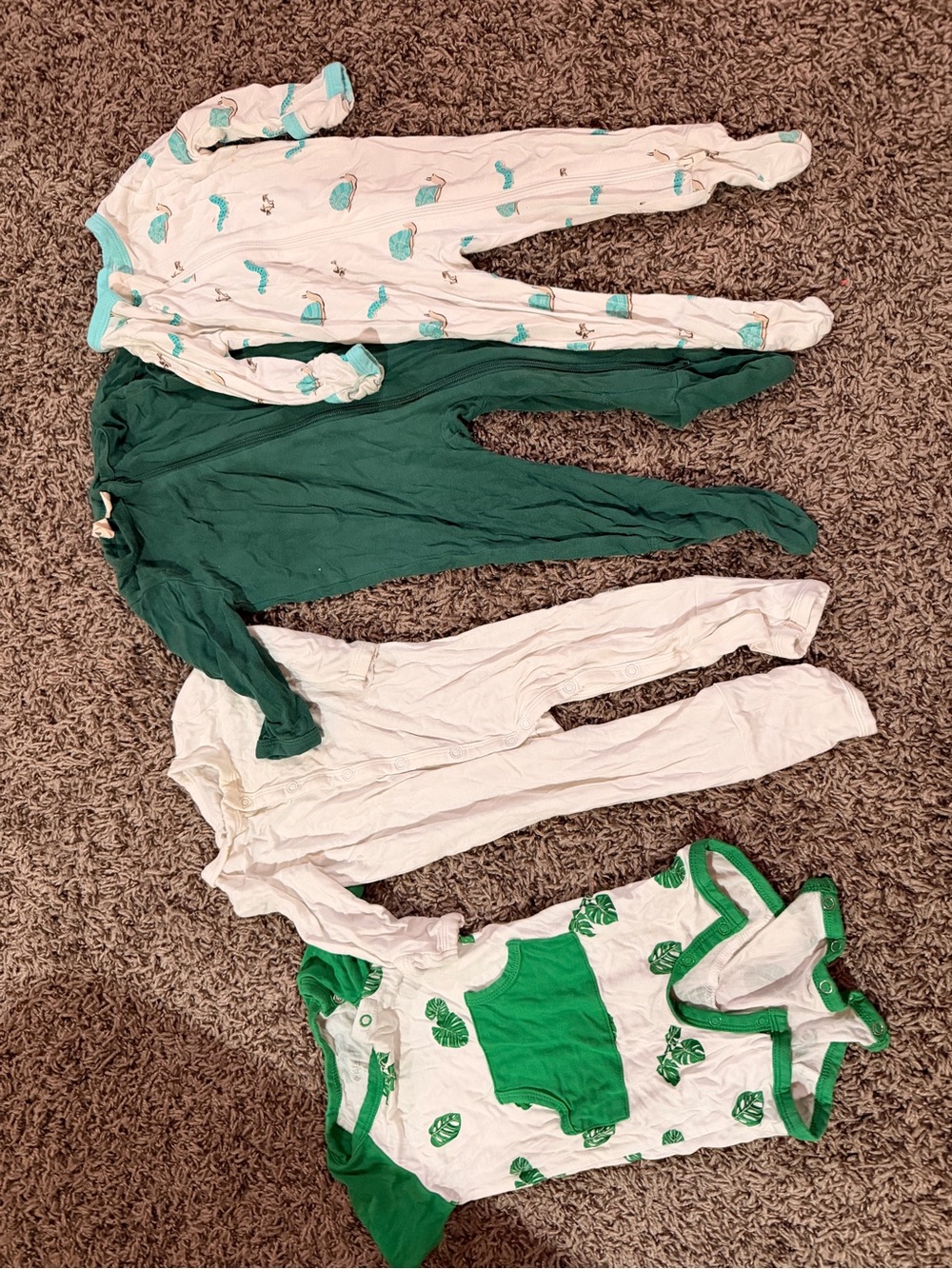 Kyte BABY White and Green Baby Footies and Onesie Set